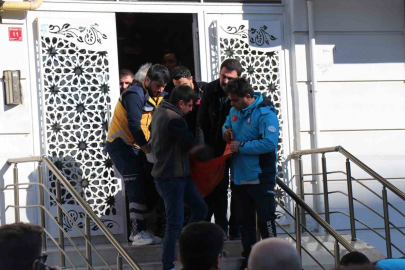 Cinnet geçiren kadın çocuklarını katletti!