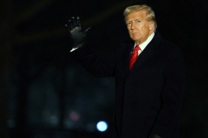 Trump, 19 yaş altındakilerin cinsiyet değiştirmesine yönelik desteği kesti