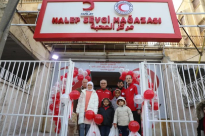 Türk Kızılay'ı Halep'te 'Sevgi Mağazası' açtı
