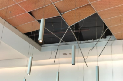 AVM’de tavan çöktü!