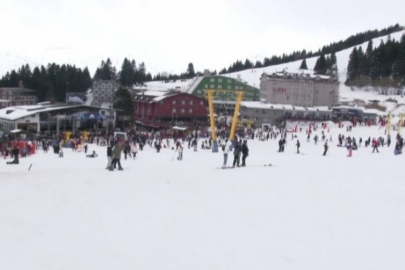 Sömestr tatilinin son hafta sonunda Uludağ'da yoğunluk yaşandı