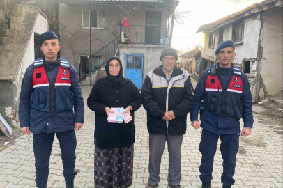 Dolandırıcılara kaptırdığı 181 bin lirasını jandarma kurtardı