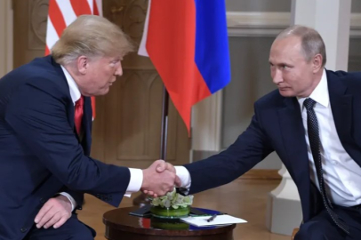 Trump ve Putin telefonda görüştü!
