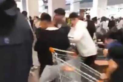 Sur Yapı Marka AVM’de müşterilerle çalışanlar birbirine girdi