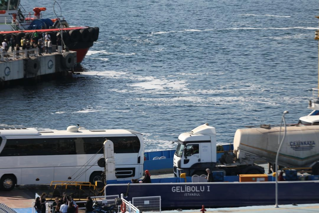 Çanakkale sahillerinde müsilaj görüldü