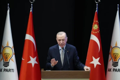 Erdoğan: "Sandıktan çıkan iradeye kuzu kuzu teslim olacaksınız"