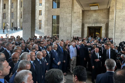 Altan Öymen için TBMM'de cenaze töreni düzenlendi