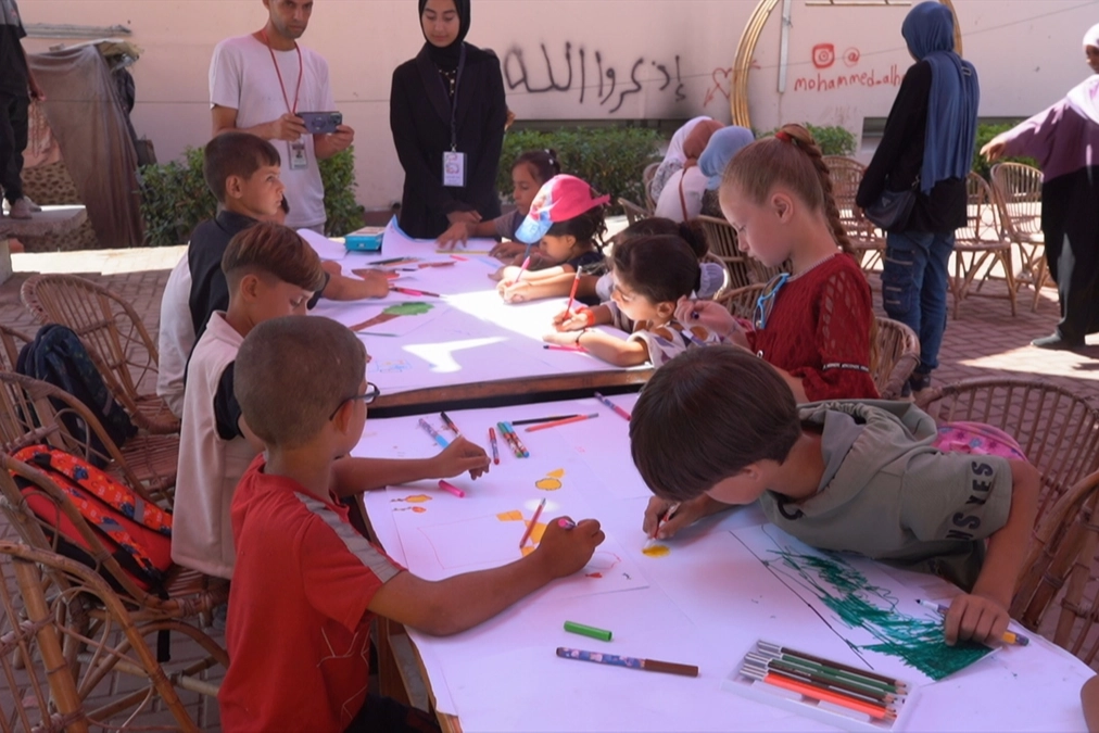 Gazze’de yıkıntılar arasında umut sergisi