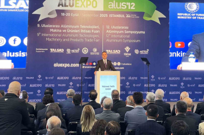 Bakan Kacır: "Sanayide istihdamı 6 milyon 700 bine yükselttik"