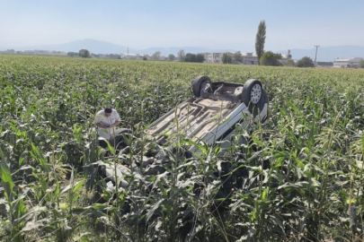 Bursa'da otomobil mısır tarlasına uçtu!