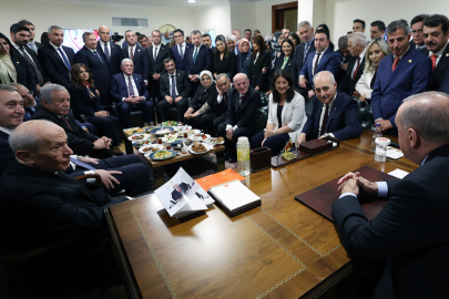 Cumhurbaşkanı Erdoğan, TBMM’de siyasi parti genel başkanları ile görüştü