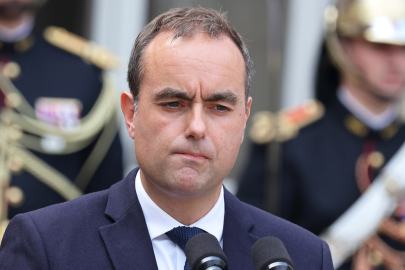 Fransa’da 26 gün görevde kalan Başbakan Lecornu istifa etti