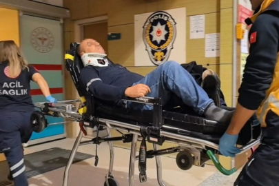 Bursa'da hafif ticari araç tırla çarpıştı!