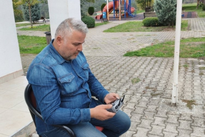 Dronlu muhtar, her sabah mahallesini havadan kontrol ediyor