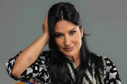 İclal Aydın, "Ama Değil, Rağmen" ile 12 ilde turneye çıkıyor