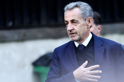 Fransa tarihinde bir ilk: Eski Cumhurbaşkanı Sarkozy hapse girdi!
