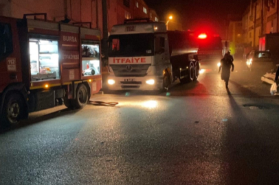 Bursa'da mobilya imalathanesinde korkutan yangın!