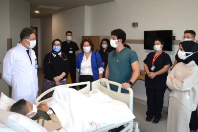 Bursa'da bir baba 9 yaşındaki oğluna böbreğini verdi!