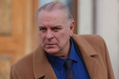 Burak Sergen kendisinden 26 yaş küçük karısıyla poz verdi!