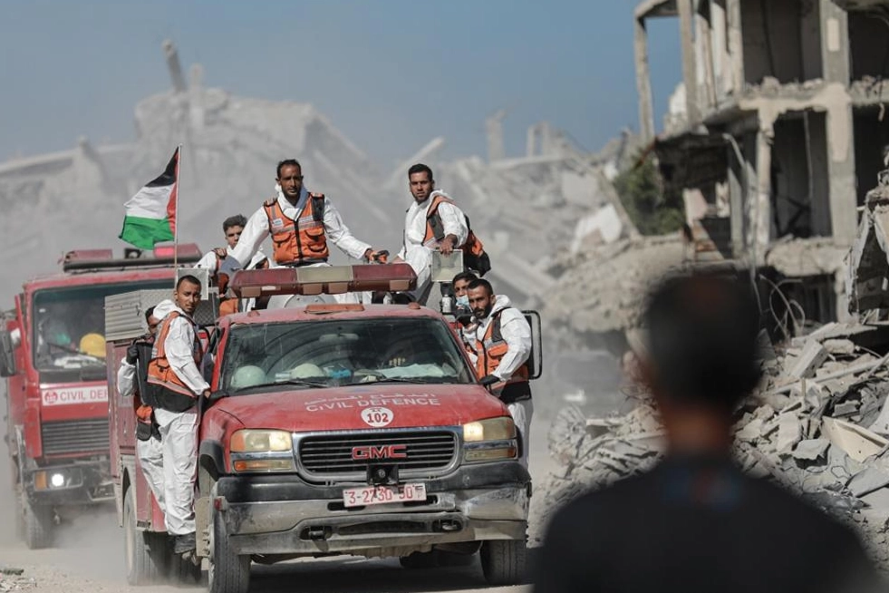 İsrail'in Gazze'de tahrip ettiği mezarlıktaki cenazeler yeniden defnedildi