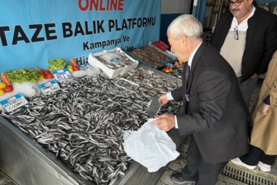 Tezgahlarda hamsi bolluğu: Fiyatlar dibe vurdu