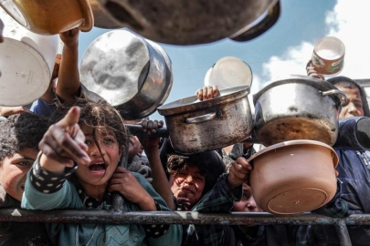 Gazze'de ateşkese rağmen "açlık kuyrukları" devam ediyor!