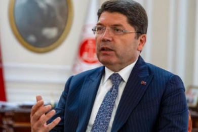 Bakan Tunç: "Aslolan hukuktur, hukukun amacı adaleti gerçekleştirmektir"