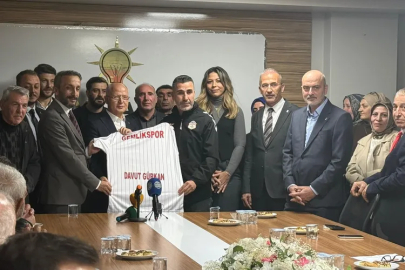 Bursa'da AK Parti'ye 800 yeni üye katıldı!