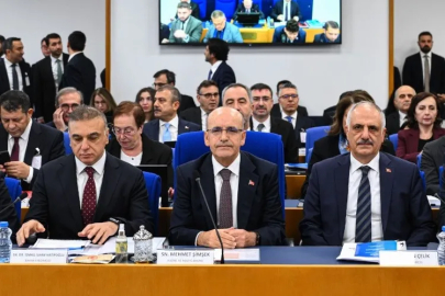 Bakan Şimşek: "Cari açığı endişe kaynağı olmaktan çıkardık"