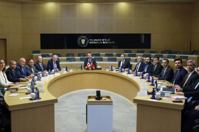 Bakan Bayraktar: "Nükleer santrallerle ilgili dünyanın önde gelen şirketleri ile görüşmelerimizi sürdürüyoruz"