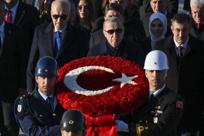 Cumhurbaşkanı Erdoğan ve devlet erkanı Atatürk’ün huzurunda