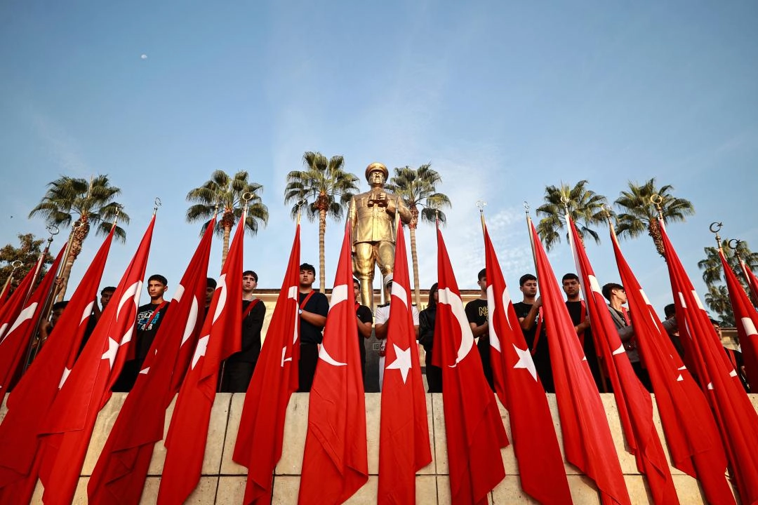 Saat 9'u 5 geçe hayat durdu