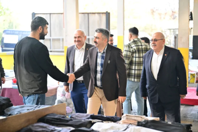 Başkan Yılmaz pazar esnafı ile buluştu