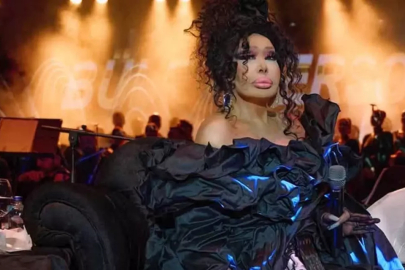 Bülent Ersoy'a özel ilgi! Yemek yedirildiği anlar kameraya yansıdı