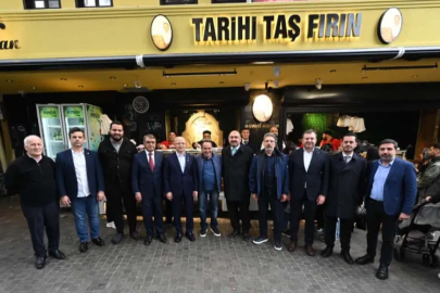 AK Parti Bursa İl Başkanı Davut Gürkan çarşı esnafıyla bir araya geldi