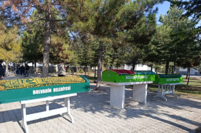 Gıda faciasında ölen anne çocukları ile birlikte torağa verildi!