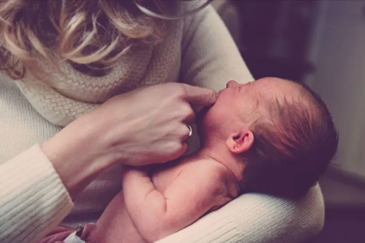 Doğum izni artıyor, babaların izni de iki katına çıkacak!