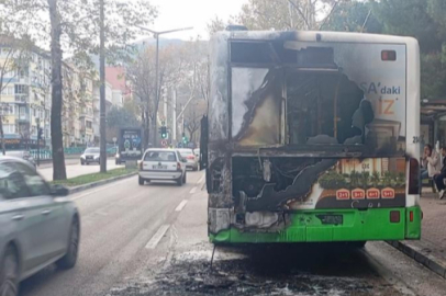 Bursa'da otobüste panik anları! Küle döndü...