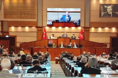 İBB Meclisi'nde "iddianame" gerginliği!
