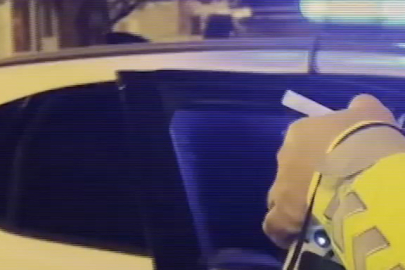 ‘Dur’ ihtarına uymayan alkollü sürücünün rahatlığı pes dedirtti!