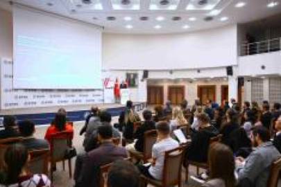 Bilişim sektörü BTSO Akademi'de geleceğin kodlarını yazdı!