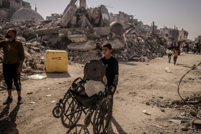 İsrail'in ateşkesi ihlal ederek Gazze'ye düzenlediği saldırılar sonucu Filistinliler göç etmeye başladı