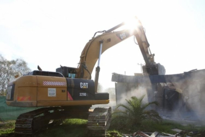 Bursa'da kaçak yapılar tek tek yerle bir ediliyor!