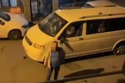 Otomobile sopayla zarar verdi!