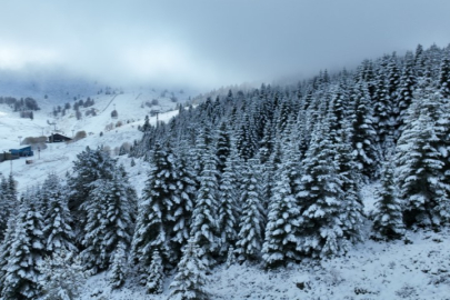 Uludağ’da kar kalınlığı 10 santimetreye yaklaştı!