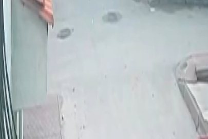 Motosiklete çarpan araç kaçtı!