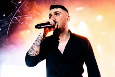 Blok3'ten sevenlerini korkutan paylaşım!