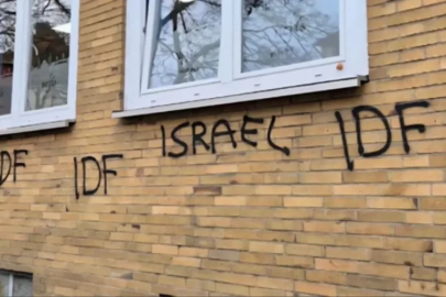 Almanya'da iki günde 3 camiye saldırı düzenlendi! Failler hala serbest