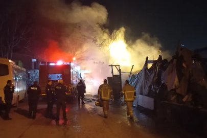 Bursa'da sabaha karşı barakada yangın paniği!