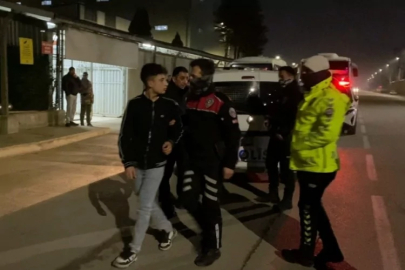 Bursa'da 15 yaşındaki sürücü trafiğin altını üstüne getirdi!